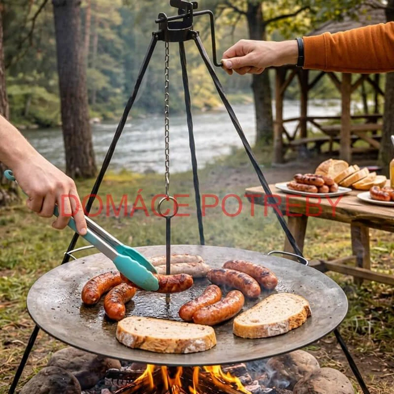 Grilovacia súprava CLASSIC STEEL PRO: Trojnožka 1,2 m s kladkou + Železná panvica 49 cm