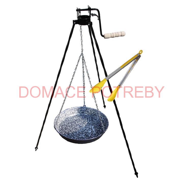 Smaltovaná panvica s retiazkou 42 cm + trojnožka s poistnou kladkou a obracačka na mäso GRILL PARTY 1